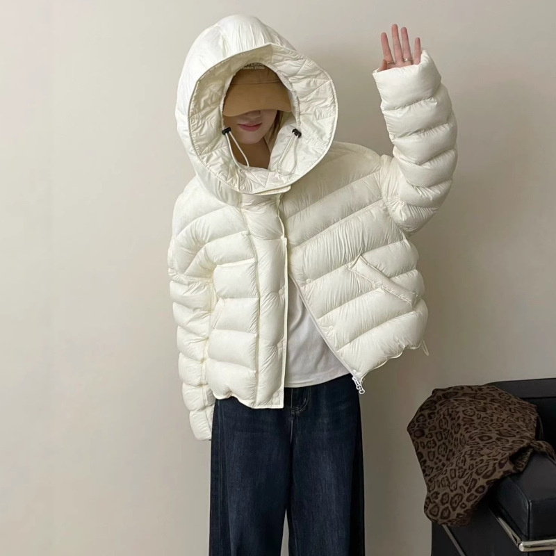 2025 Winter New Style 90 White Duck down Short down Jacket for Women with Hood, Ribbed Puff Style, Korean Style Loose Coat, Trendy