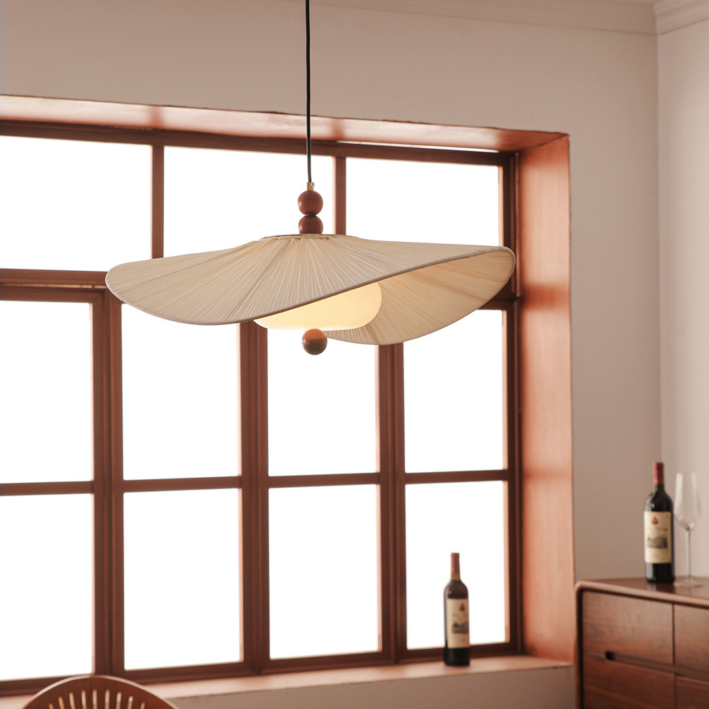 Madera maciza lámpara de tela medieval sombrero de paja lámpara de mesa de comedor francesa lámpara de dormitorio principal retro viento tranquilo lámpara de estudio comedor 222L