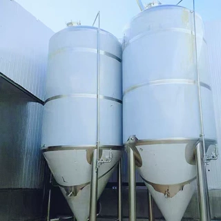 工厂 质优价美 酒厂专用  10吨 15吨 20吨  大容量不锈钢发酵罐