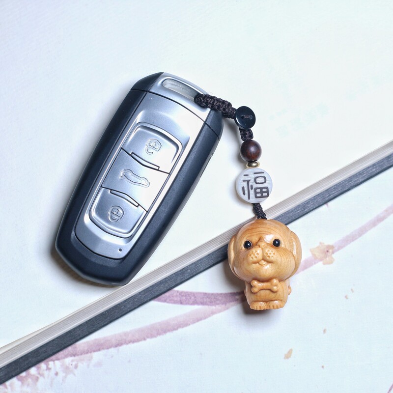 崖柏木十二生肖の車のキーホルダー携帯電話のカバンが精巧に飾られています。|undefined