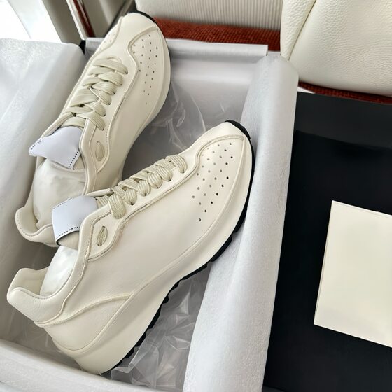 [Gao Ding Private Edition] Xiao Xiang Feng Punched Round Head Lace-up German Training Shoes Breathable 25c Thick Sole Increased Torre Shoes Women