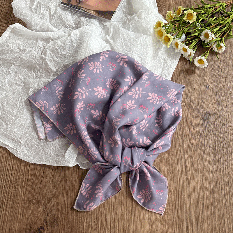 Pañuelo en la cabeza Verano femenino pastoral nuevo estilo floral literario bufanda cuadrada todo fósforo bufanda pequeña bufanda de seda correa para el cabello multifunción accesorios para el cabello