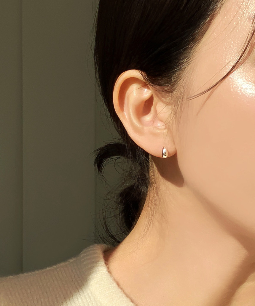 2g Weight 925 Sterling Silver Ear Needle Material 18K Gold Plated Plating Material Ear Studs Classification 1 Pair Quantity Daily Occasion 925 Sterling Silver Material Water Droplets Pattern All Seasons Season Women's Gender Simple Style Style 1 Pair 18K Gold Plated 925 Sterling Silver 925 Sterling Silver Earrings Water Droplets Ear Studs 3