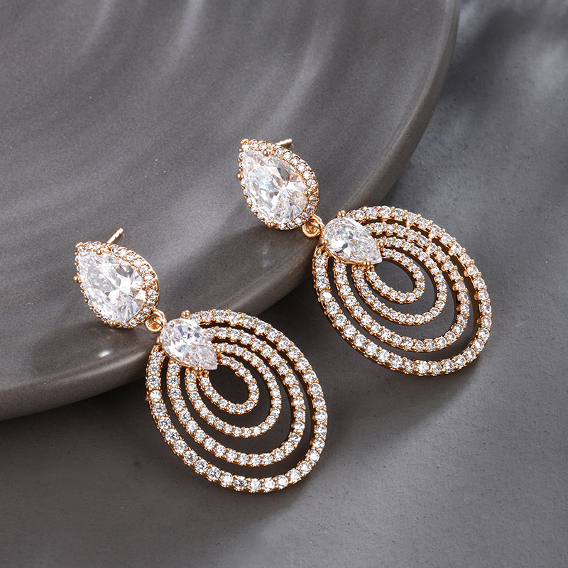 Xuping sintético cuadrado pernos de óxido de circonio estilo temperamento pendientes de cobre chapado pendientes de oro real pendientes para mujeres