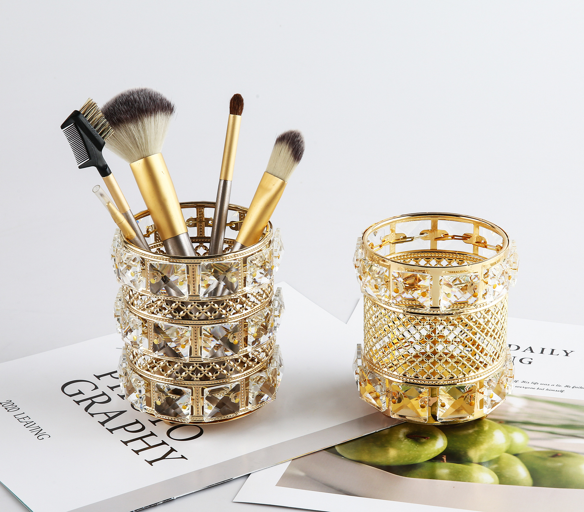 Makeup Brush Storage Cylinder 2