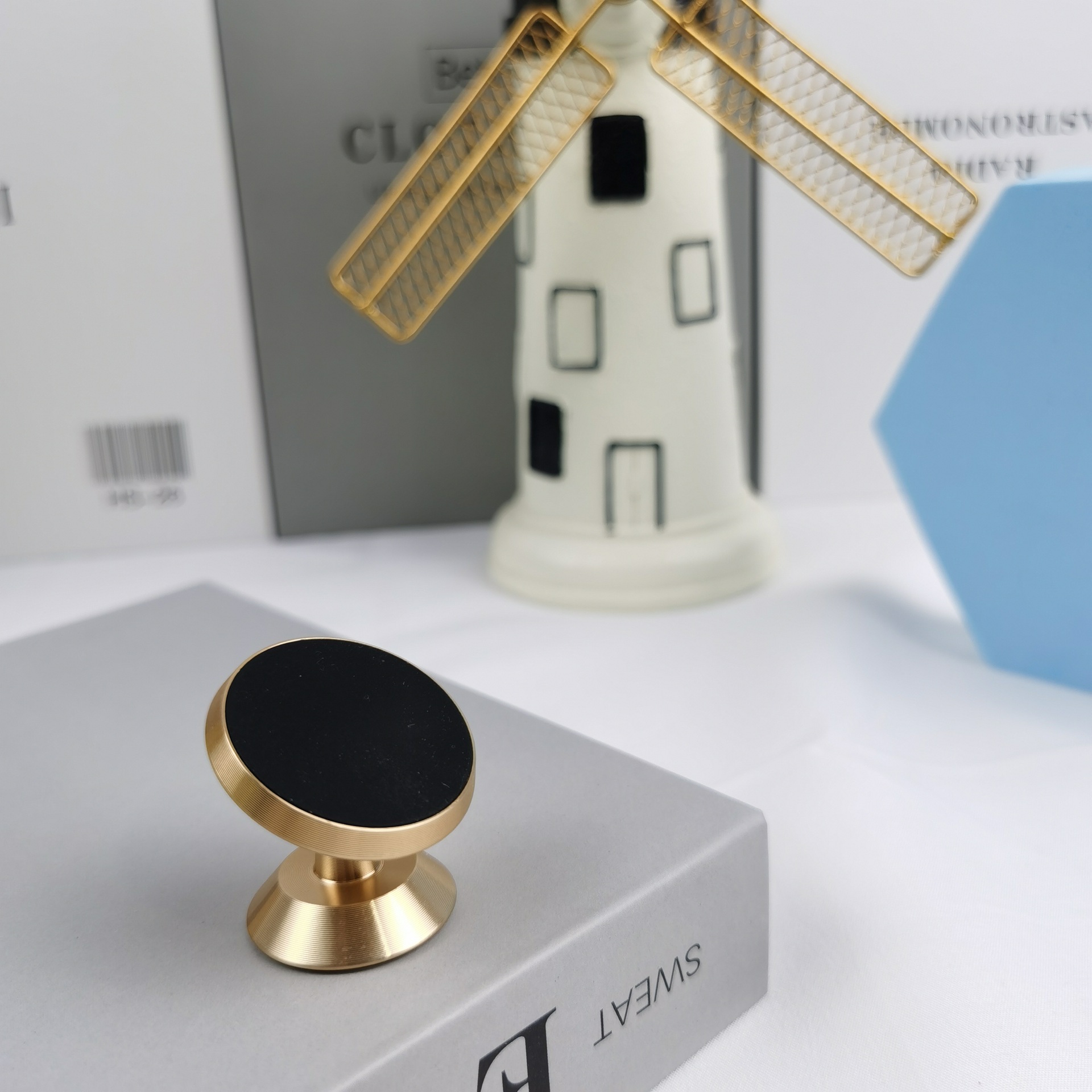 Soporte para teléfono móvil de coche se puede utilizar para el adhesivo del panel de instrumentos del coche Soporte para teléfono móvil de navegación de succión magnética giratoria de 360 grados