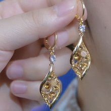 金色螺旋镶钻镶钻香槟色耳扣耳环女几何满钻设计感网红百搭耳饰潮