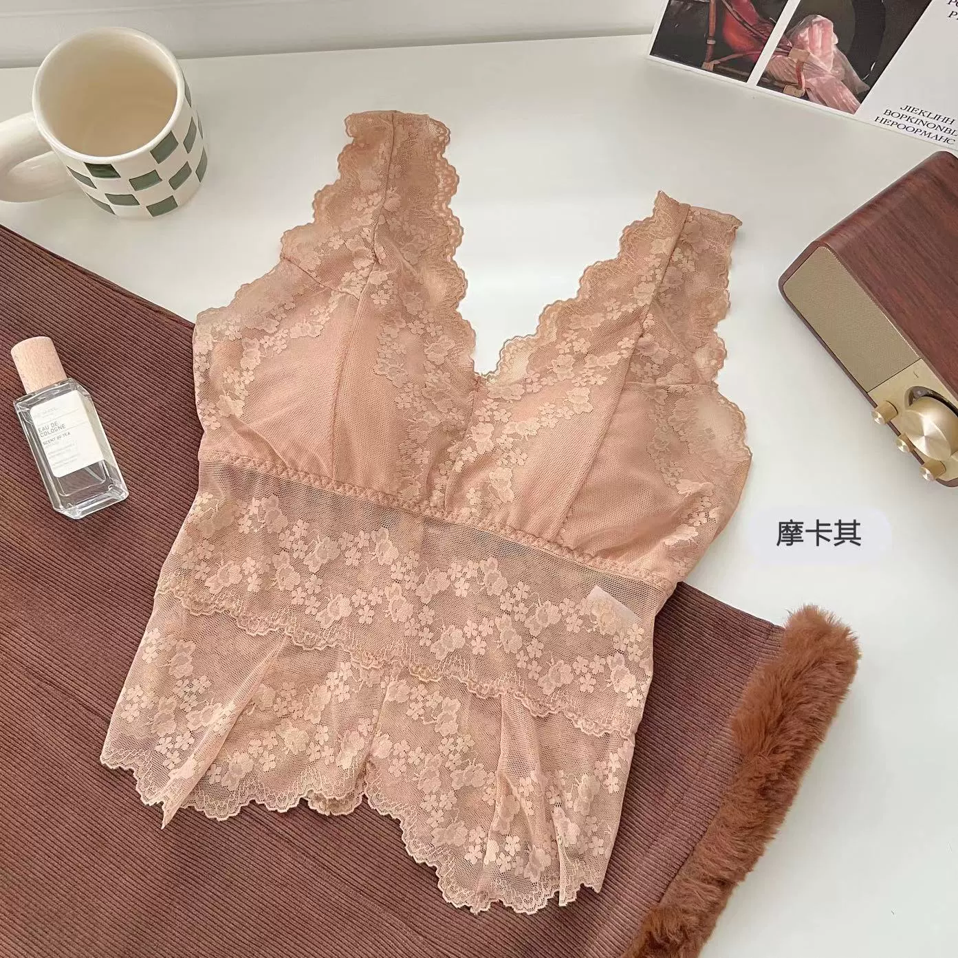 Long straps, lace tank top, sexy supporting comfortable top with cups, underwear, V-neckline, beautiful back