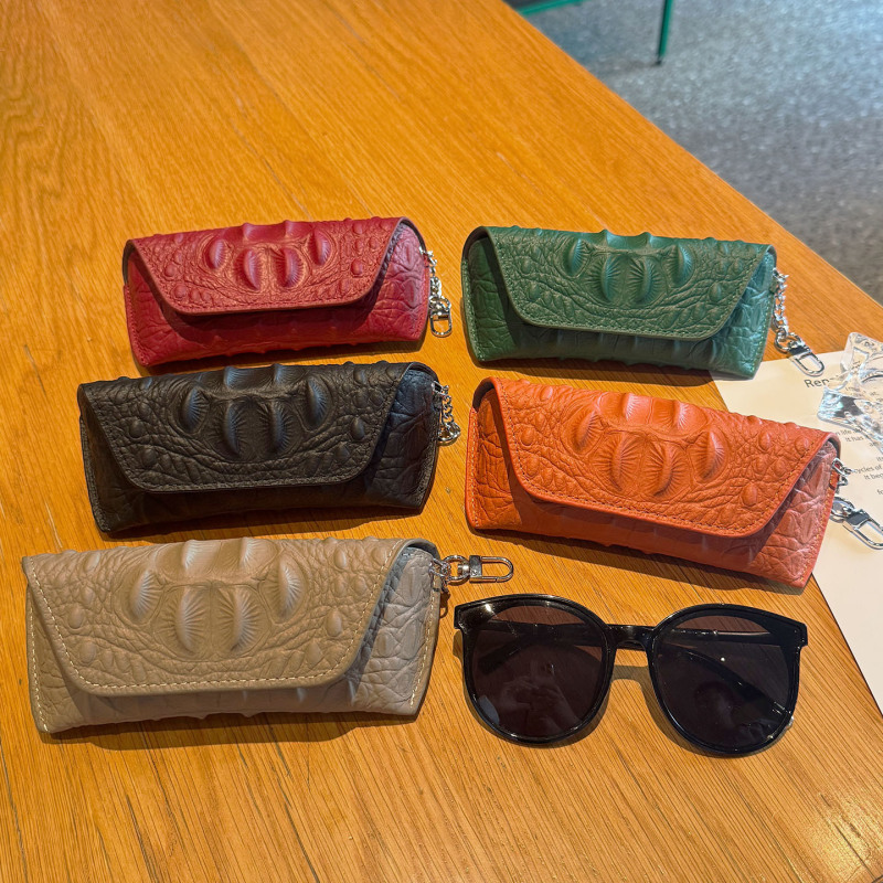 Genuine Leather Glasses Case, High-End Crocodile Pattern, Pressure-Resistant Sunglasses Bag, Portable Universal Storage Bag for Presbyopia and Myopia Glasses, Hanging Bag