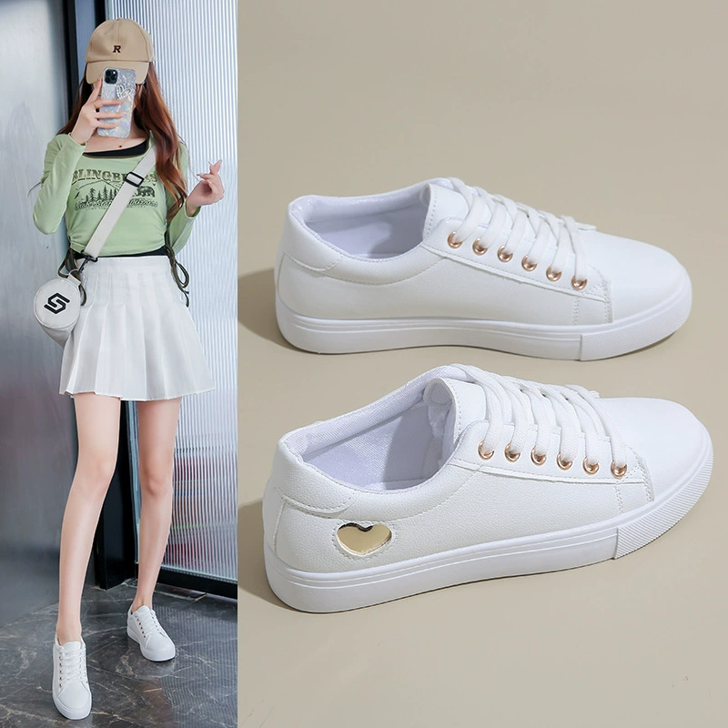 Корейская версия базового весеннего и осеннего студенческого пансиона женская 2025 сеть красная мода любовь маленькая белая обувь с плоским шнуровкой повседневная обувь
