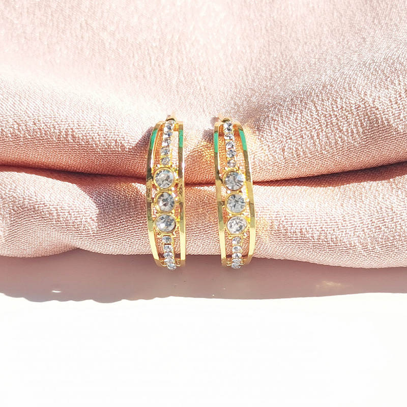 Yunjin transfronteriza nuevo estilo europeo y americano con incrustaciones de diamantes de imitación de las mujeres pendientes de aleación de moda de tipo C fábrica al por mayor