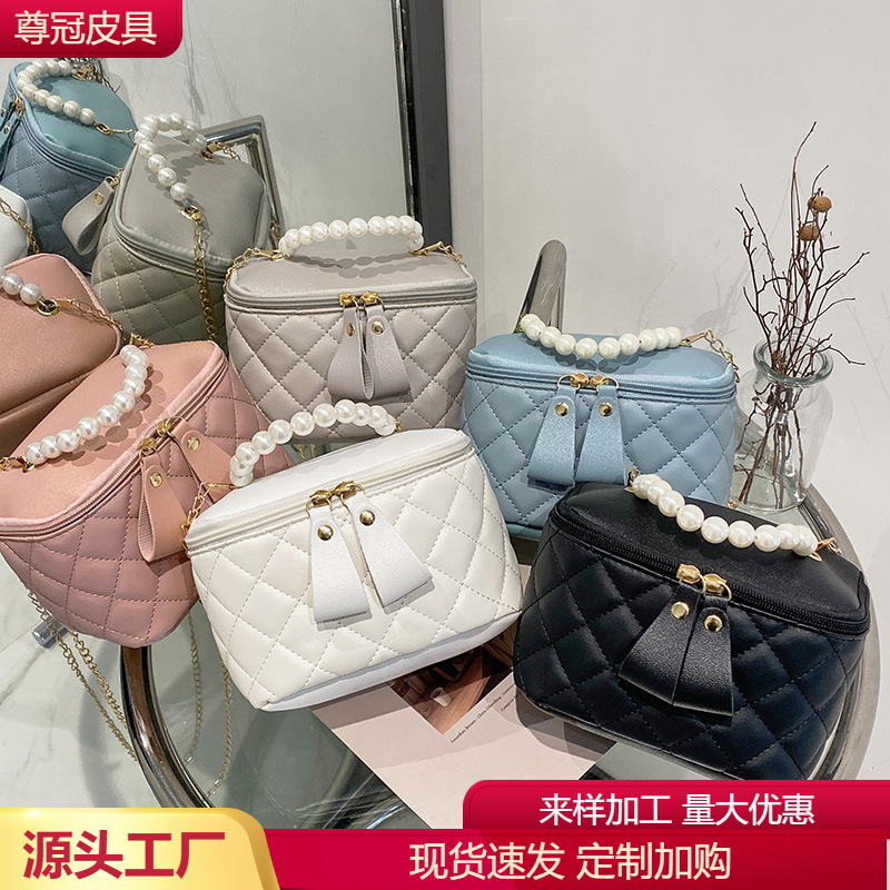 外贸单肩斜挎绣花菱格女包包2022款潮珍珠链条百搭手提包一件代发