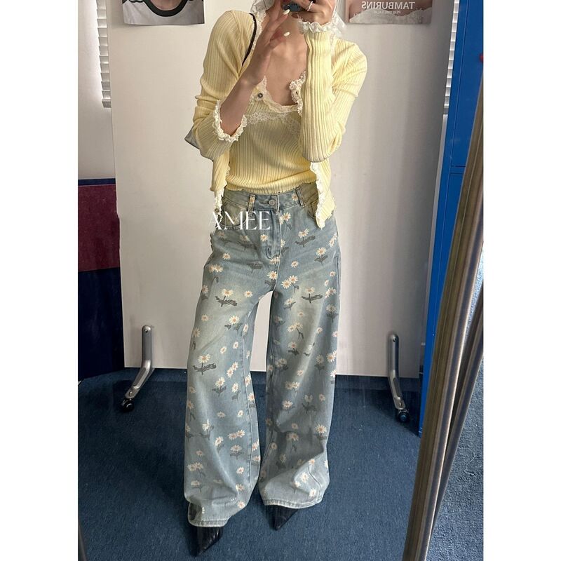 Korean Style New Loose-Fitting Jeans with Daisy Print Design, Unisex, Slimming, Casual Wide-Leg Pants Korean Style New Loose-Fitting Jeans with Daisy Print Design, Unisex, Slimming, Casual Wide-Leg Pants