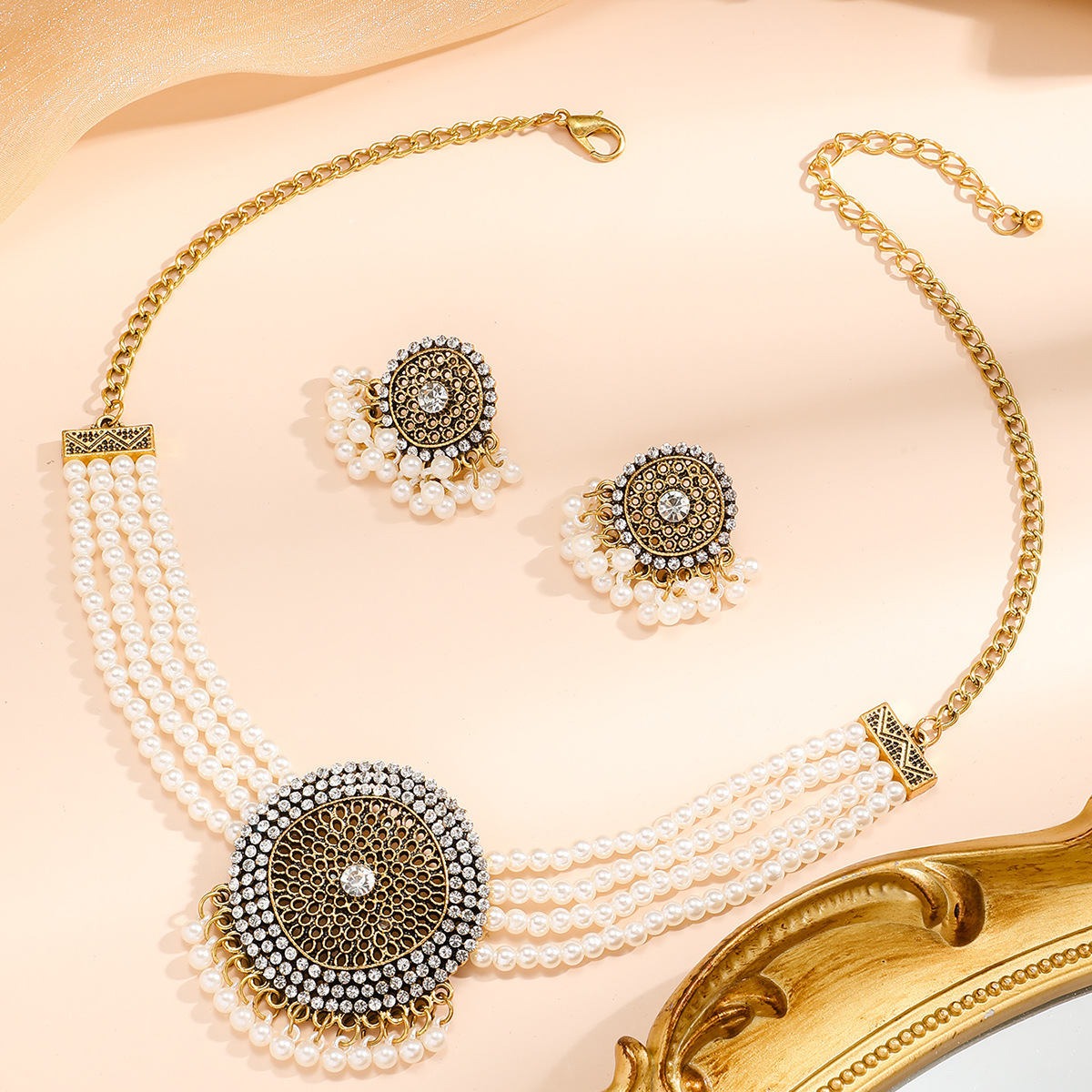 L retro white diamond (42) grams