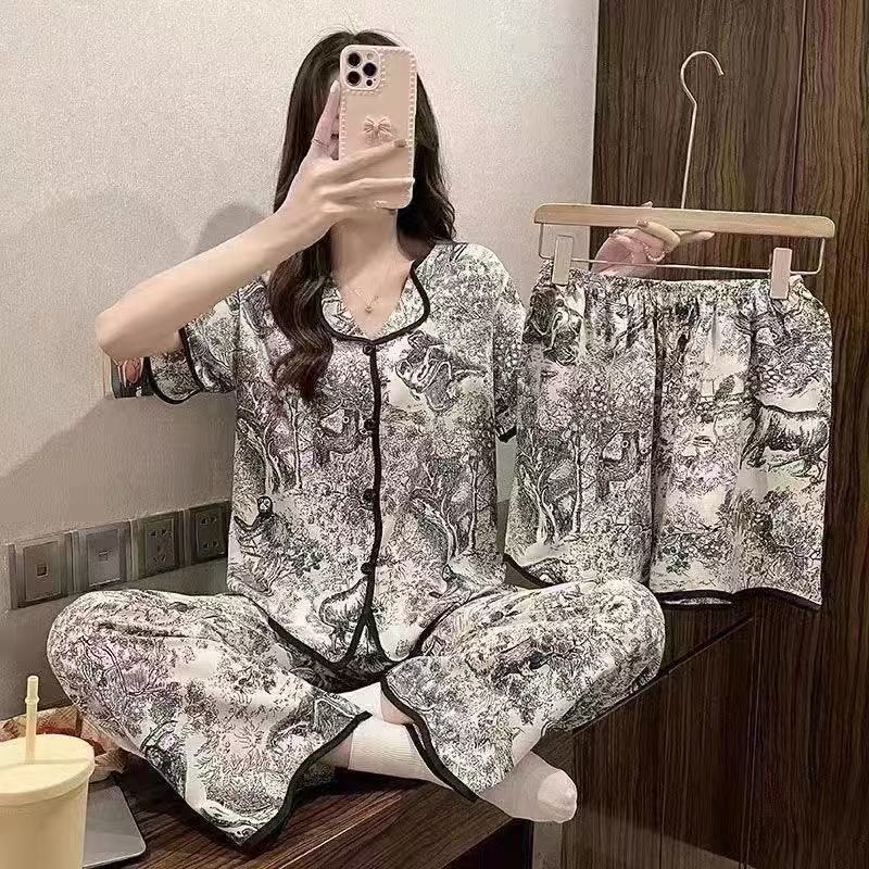 Explosión de tres piezas Cardigan pijama de mujer de verano de mangas cortas pantalones largos delgados se pueden usar dibujos animados dulce conjunto de ropa para el hogar
