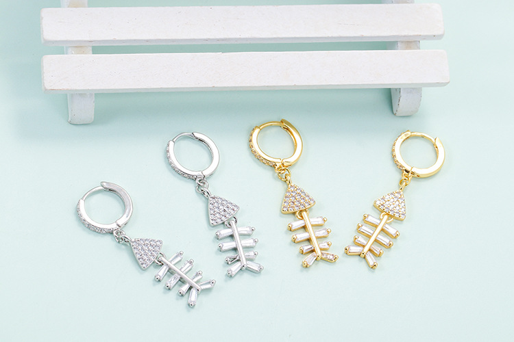 5g Weight Zircon Inlay Material Earrings Classification Housewarming, Anniversary, Business, Wedding, Travel, Birthday, Festival Occasion Korean Micro Inlaid Zircon Skull Fish Earrings