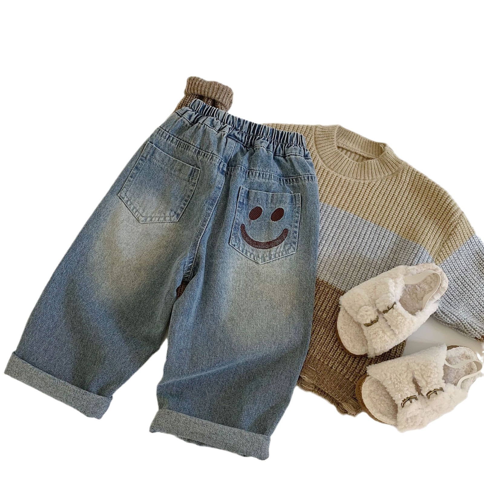 Mai Bao jeans para niños 2025 primavera nuevos niños bordados sonrientes pantalones casuales estilo extranjero pantalones largos sueltos