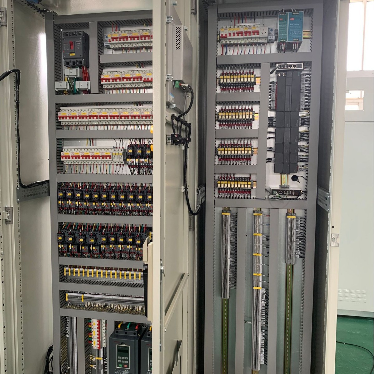 环保污水处理工业自动化控制系统 成套废水处理PLC控制柜厂家货源