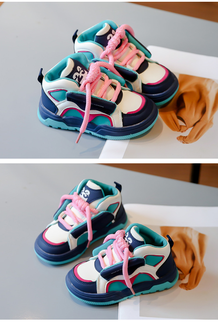 Ragazze, sport, autunno 2023, nuovo pane fritto per bambini di strada, ragazzi con dopamina, tavola alta_voghion.com
