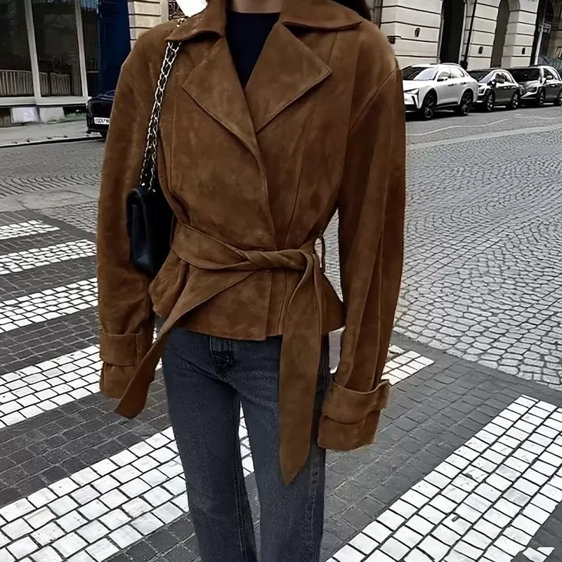 2025复古棕色系带短裤绒面革外套气质女翻领长袖修身外套秋季外套