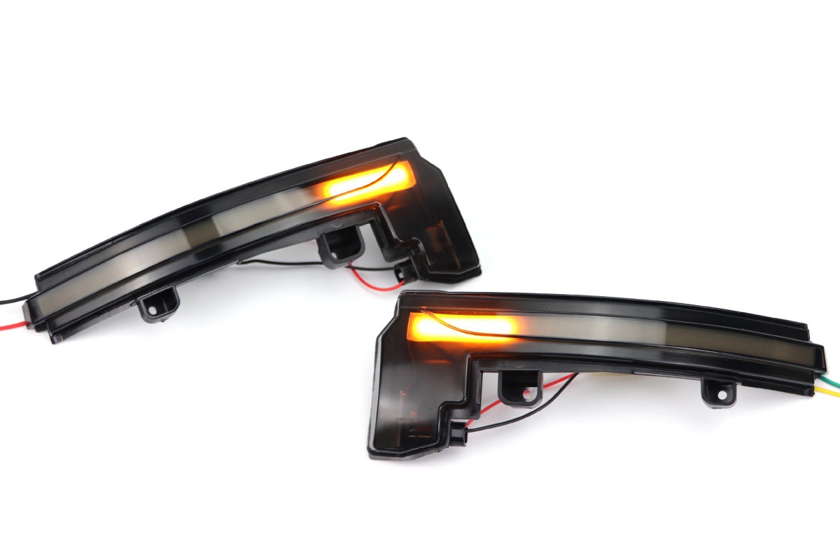 Suitable for Land Rover Range Rover Evoque Lr4 Dynamic Led Reversing Yellow Light Flowing Water Rearview Mirror Turn Signal Indicator
