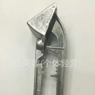 Square aluminum garlic press card, garlic clip, garlic peeler, garlic paste