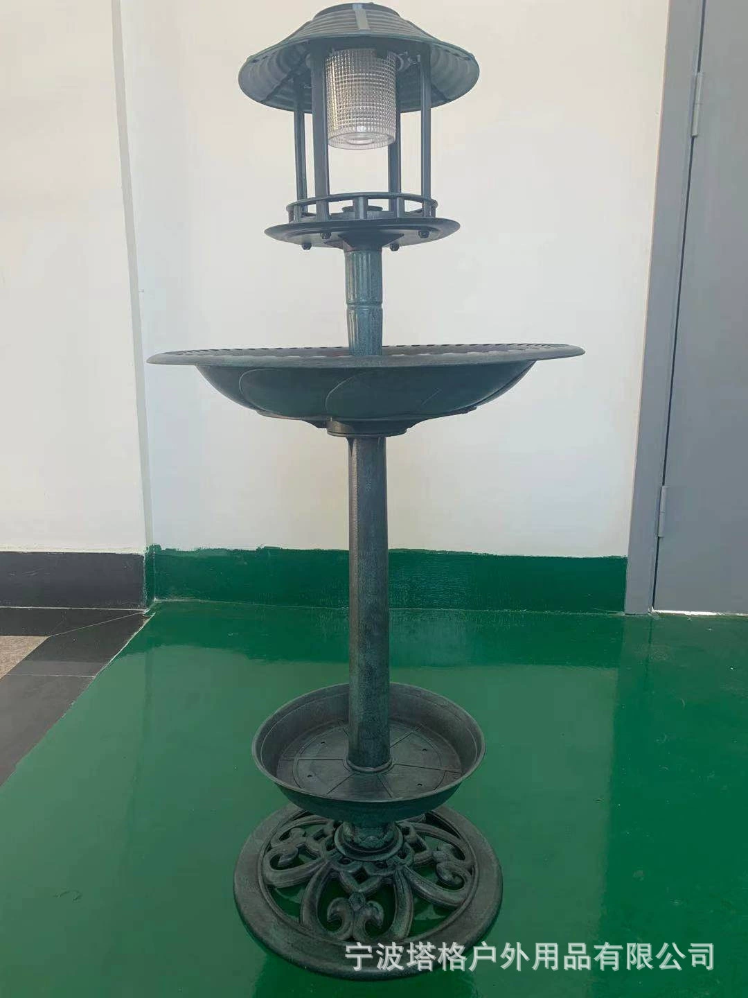 Открытый двор Солнечная птичья баня кормление птиц бассейн ландшафтный украшения