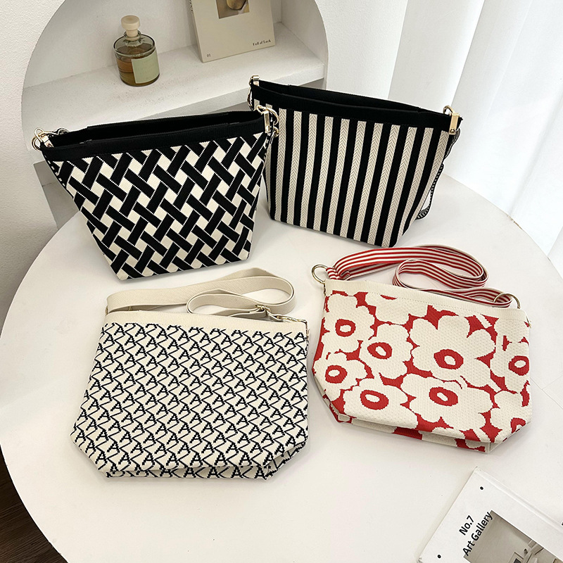 Bolso de punto de mensajero simple de nueva moda Bolso de hombro casual de gran capacidad Bolso Tote Bolso de viajero diagonal para mujer