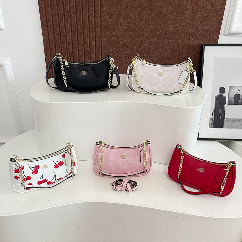Fashion Letter Handbag for Women, Versatile Classic Shoulder Bag, High-End Tote Crossbody Bag for Cross-Border Trade Fashion Letter Handbag for Women, Versatile Classic Shoulder Bag, High-End Tote Crossbody Bag for Cross-Border Trade
