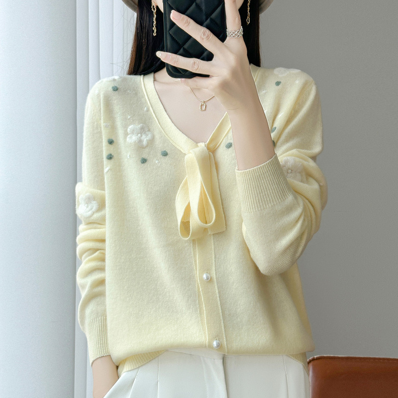 秋季新款V领系绳100羊毛针织开衫女宽松拼色绣花长袖羊绒针织毛衣|undefined