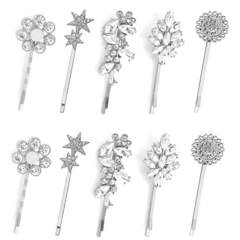 Set med dekorativa hårspännen med pärlor och strassblommor_voghion.com