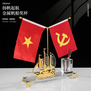 水晶帆船笔筒桌面实用纪念品红旗商务礼品办公室桌面高档摆件厂家