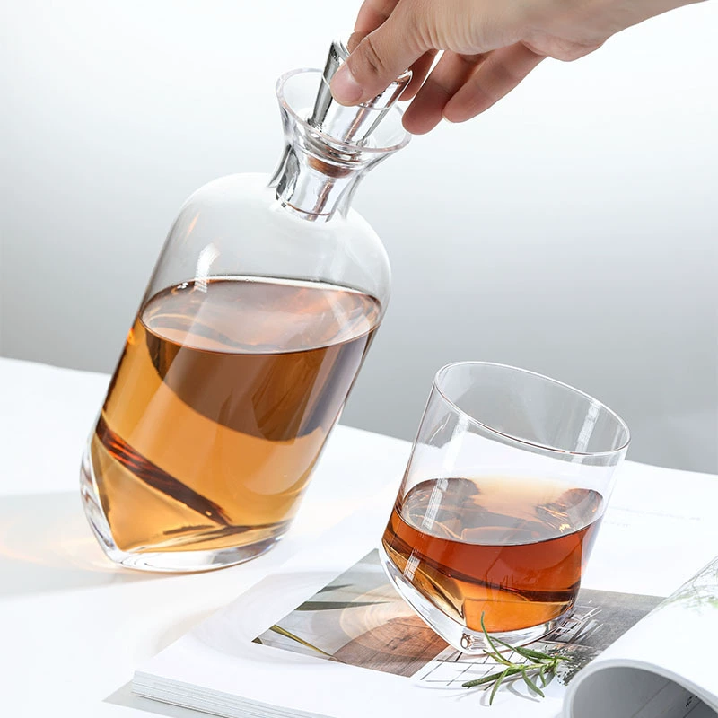 Modern creative glass teapot, set, decorations, simple and elegant design