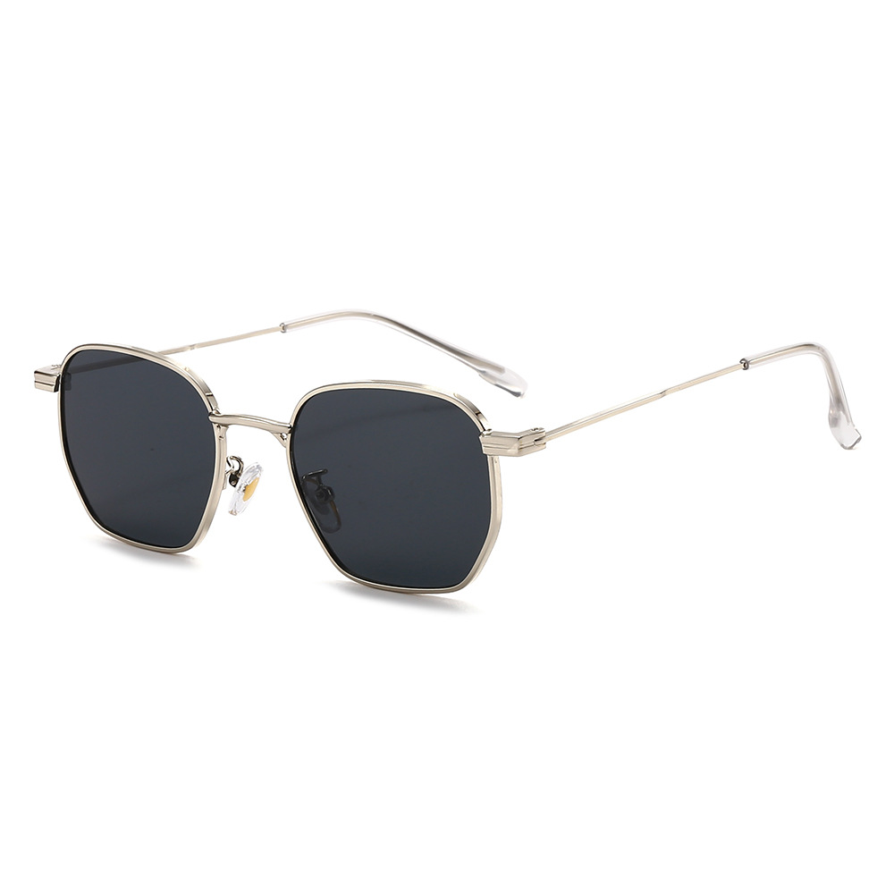 New Fashion Metal Sunglasses Women's Retro Anti-UV Sunglasses Ins Korean Style Trendy Square Plain Glasses New Fashion Metal Sunglasses Women's Retro Anti-UV Sunglasses Ins Korean Style Trendy Square Plain Glasses