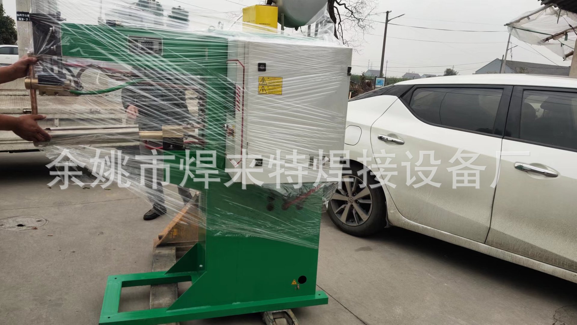 厂家直销 中频自动焊机，中频逆变焊机，扩散焊机。金属产品加工