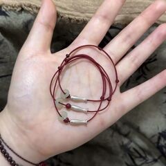 新中国式は毎年余小魚のブレスレットがあります。