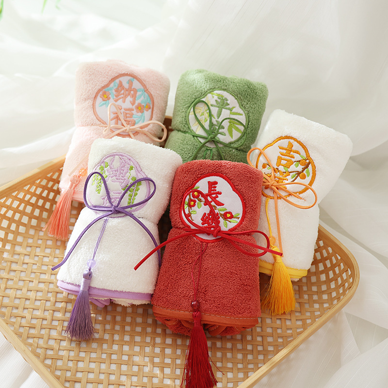 Souvenir Towel Gift Coral Velvet Wedding Bridesmaid Return Gift Wedding Shop Birthday Banquet Creative Towel Matchinging Gift Wholesale Souvenir Towel Gift Coral Velvet Wedding Bridesmaid Return Gift Wedding Shop Birthday Banquet Creative Towel Matchinging Gift Wholesale