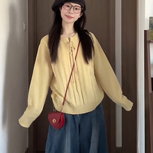 奶黄色套头毛衣慵懒高级感早秋初冬季女装2025新款减龄针织衫上衣