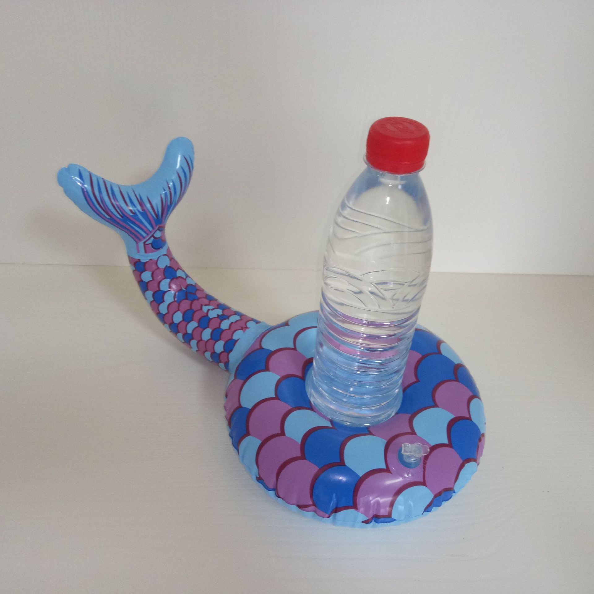 Portavasos inflable unicornio Piña Sandía de coco pato Cisne Portavasos flotante portavasos suministros de agua