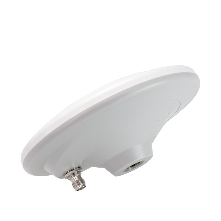 GNSS��ϵͳȫƵ���ò������߼ݿ������߾���RTKĢ��ͷ���߸�����