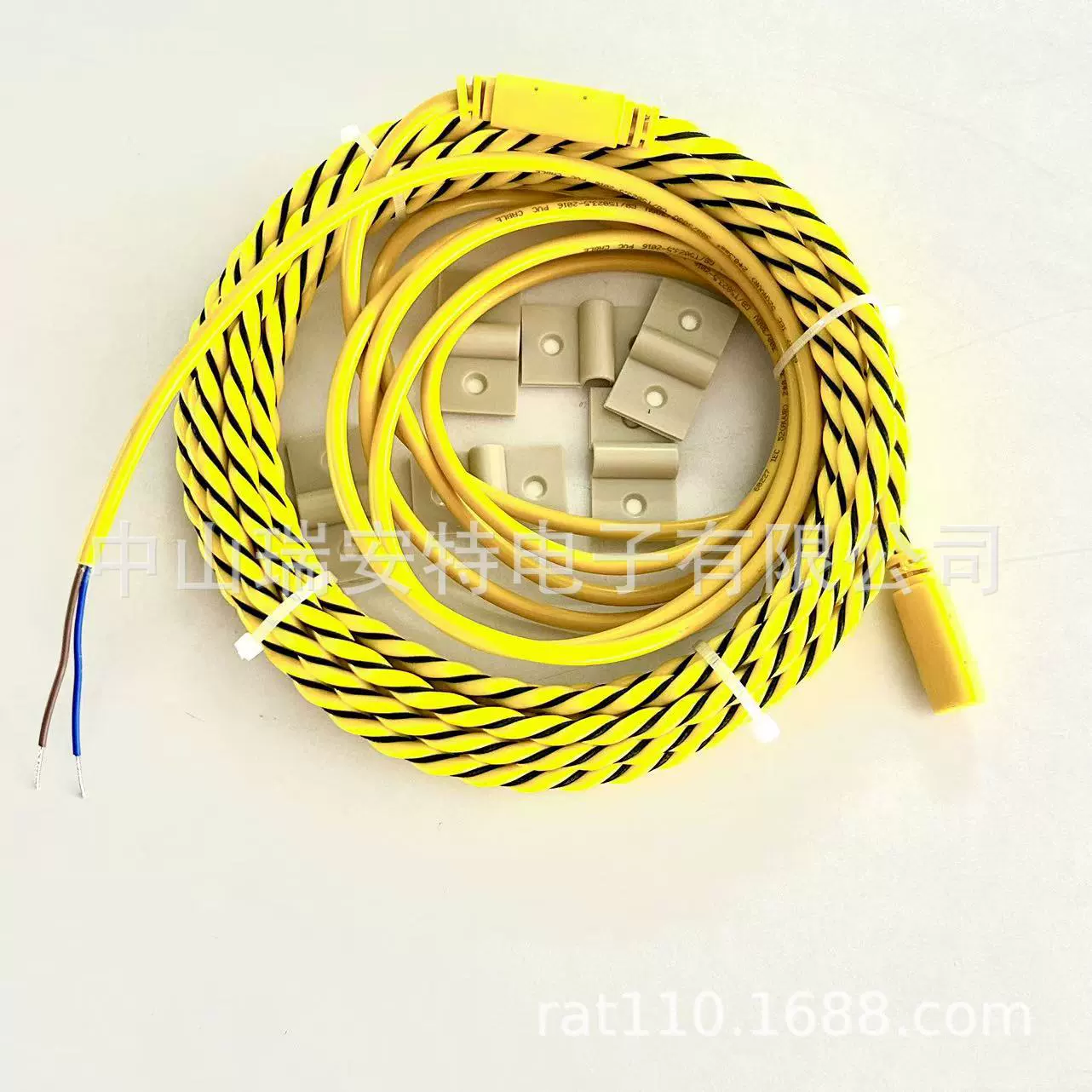 Инъекция пластмасс в одном измерении утечки воды