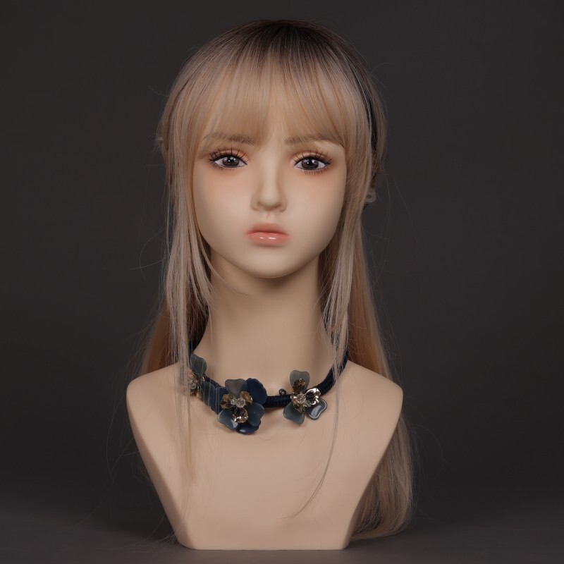 かつらのモデルの頭cos古風の頭のモデルのアニメの偽の人の頭のイヤリングのネックレスのアクセサリーは写真を撮って半身を展示して道具を展示します。|undefined