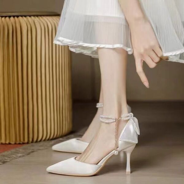 Fashionable sandals