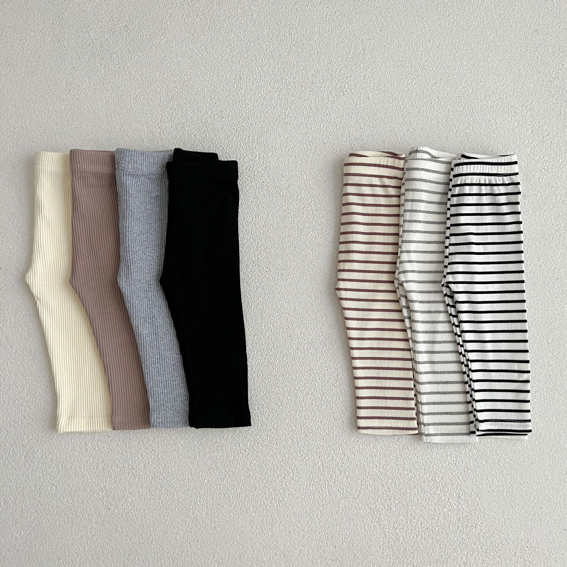 Leggings para bebés 2025, ropa de otoño e invierno para niños y niñas, pantalones estilo coreano, prendas de abrigo, mallas, pantalones para recién nacidos.