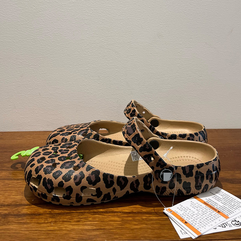 Cross Ballet Clogs for Women, New Summer Style, Thick-Soled Cloud Leopard Print Slippers, Closed-Toe Sandals, Beach Shoes Wholesale