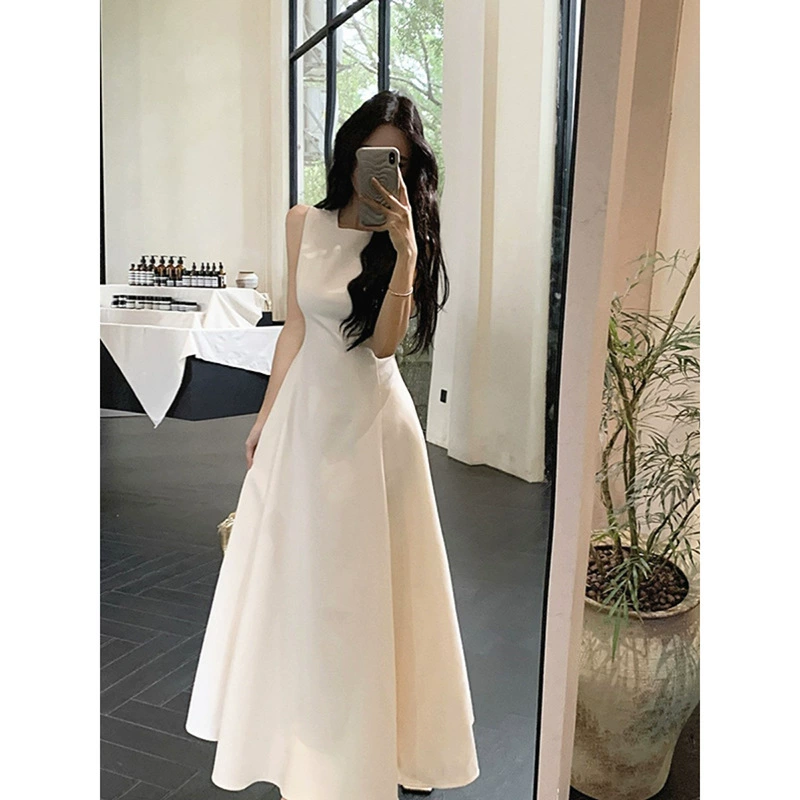 Белое платье для женщин лето 2025 новый стиль французский стиль безрукавный жилет утягивающий талию длинная юбка