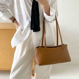 2025款韩国简约通勤百搭时尚女士手提包小众纯色翻盖PU定型单肩包