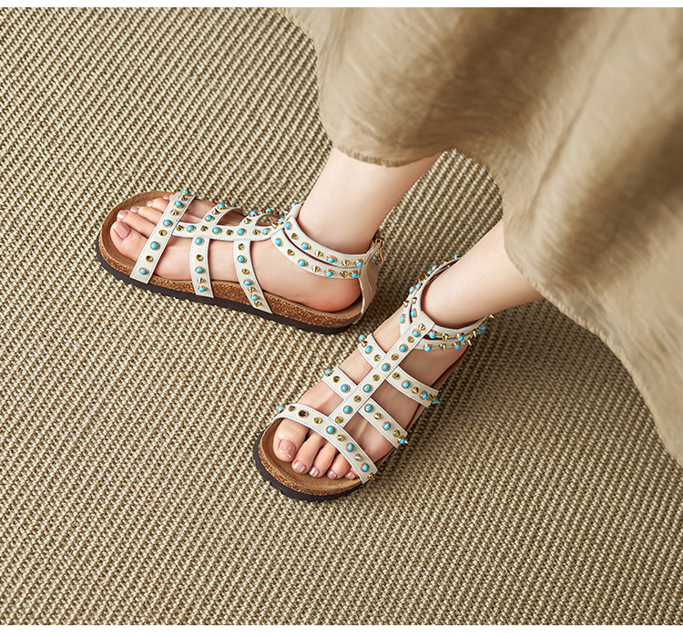 Sandal nữ hở mũi đế dày 4.5 cm phong cách Bohemian đinh tán — đen chi tiết 10