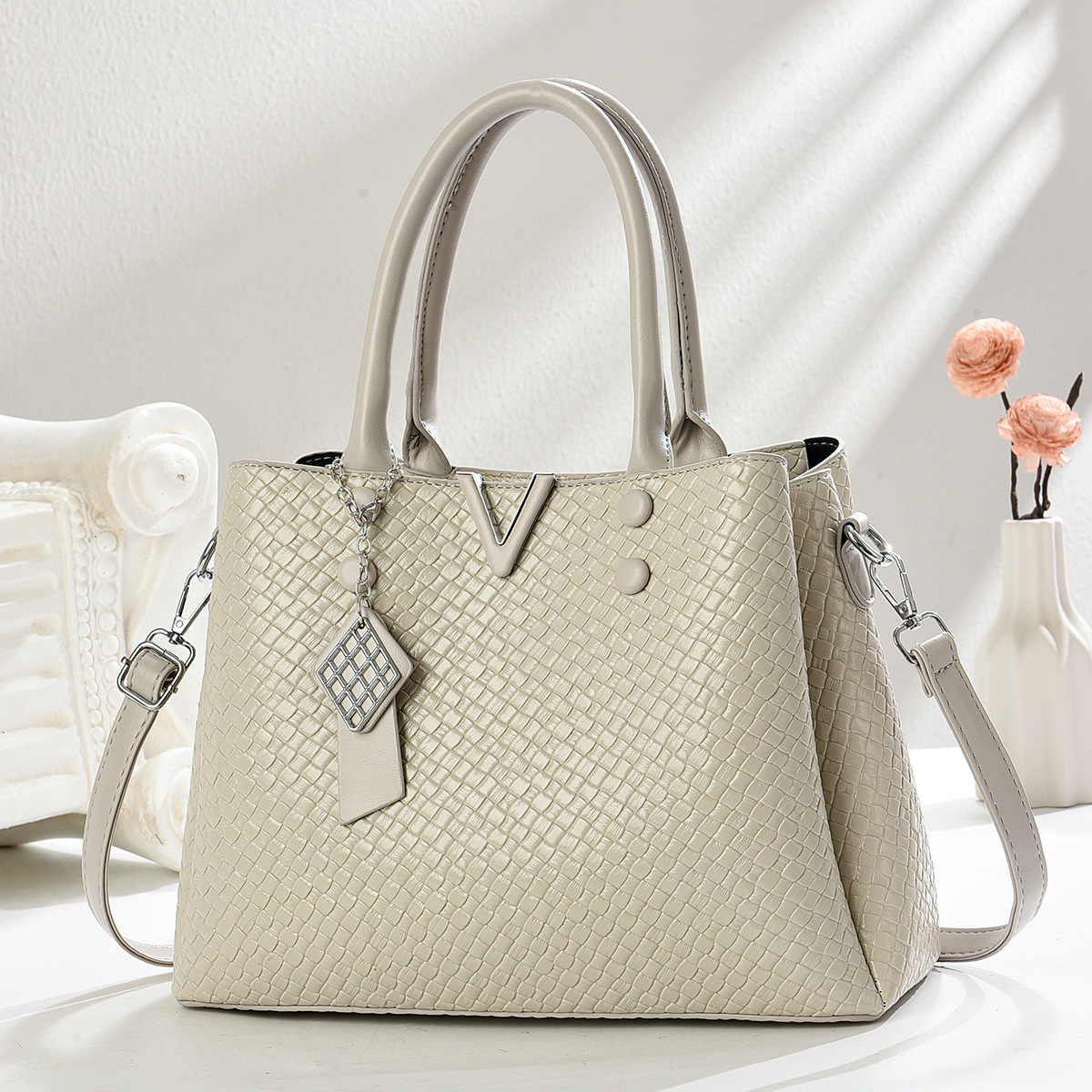 Bolso femenino de alta calidad práctico de gran capacidad bolso portátil para mujer bolso femenino 2025 nuevo bolso de mensajero de un solo hombro