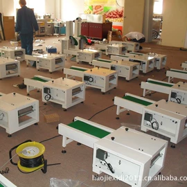 洗涤烘干设备;整熨设备配件;服装机械设备